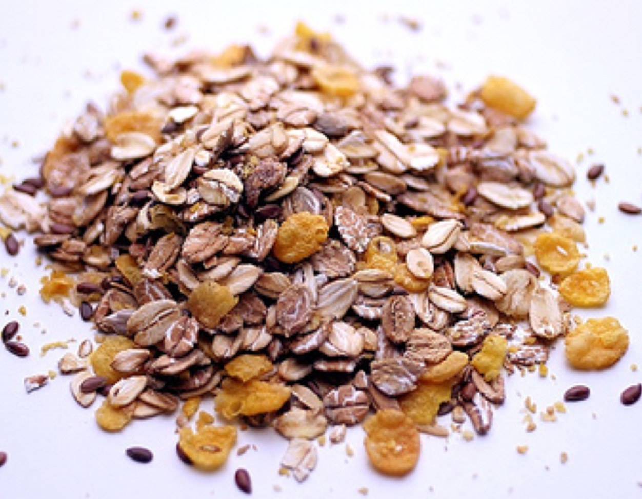 Rye flake muesli