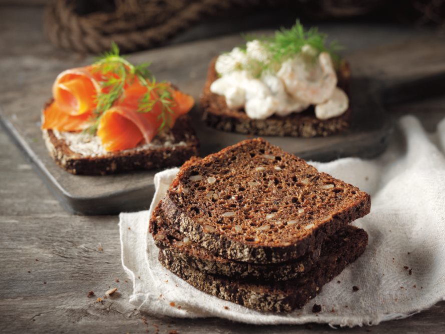 Whole kernel rye bread
